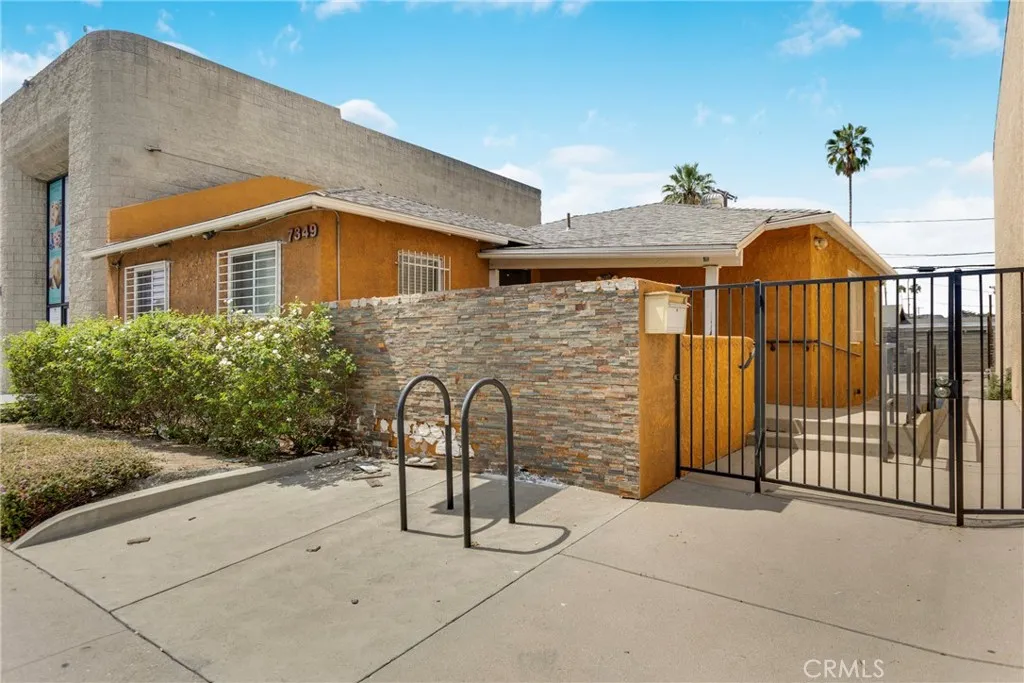 7349 Topanga Canyon