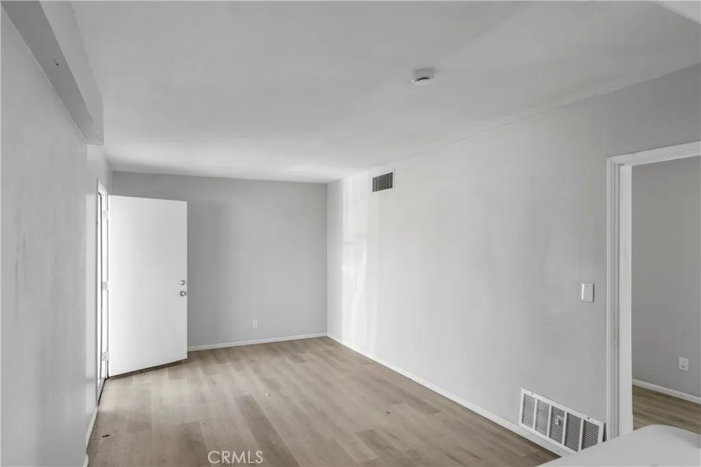 Entrance for Larger Unit