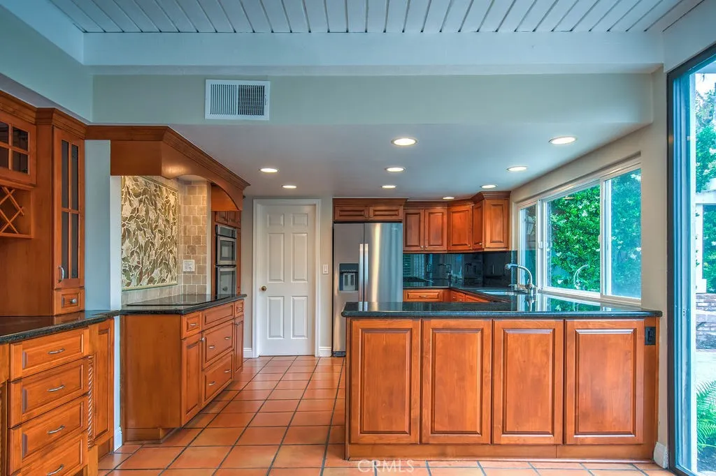 5021 Corkwood Lane, Irvine, California 92612 — photo 5