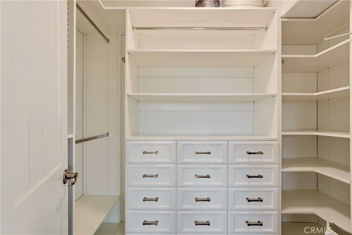 Primary Walk in closet!