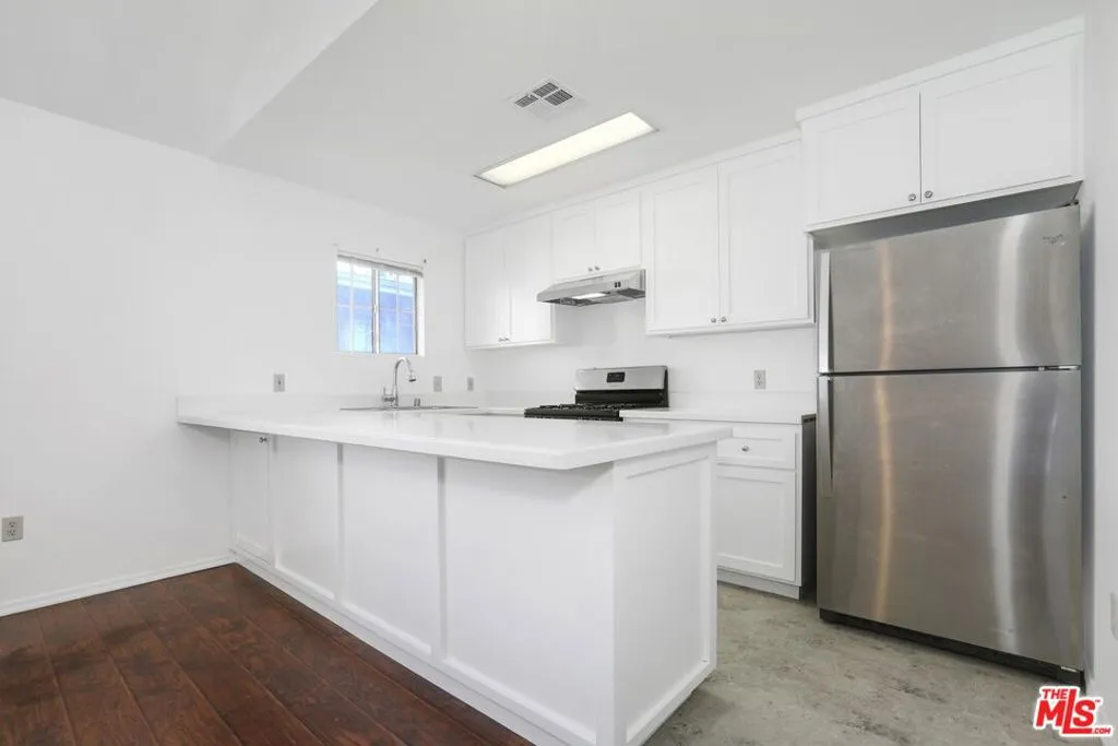 1753 N Kenmore Avenue, Los Angeles, California 90027 — photo 5