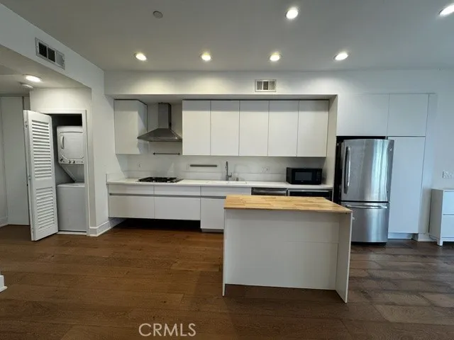 288 S Oakland, Pasadena, California 91101 — photo 5