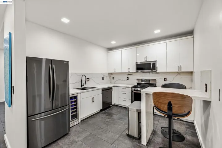 2300 Fruitvale Ave, Oakland, California 94601 — photo 4