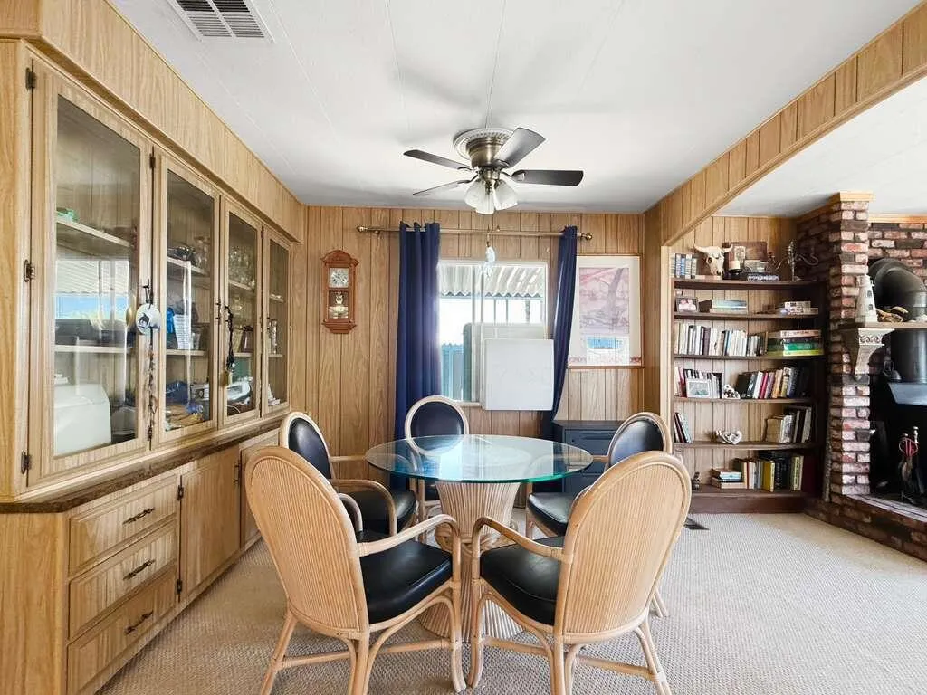 Dinning area with built-in storage
