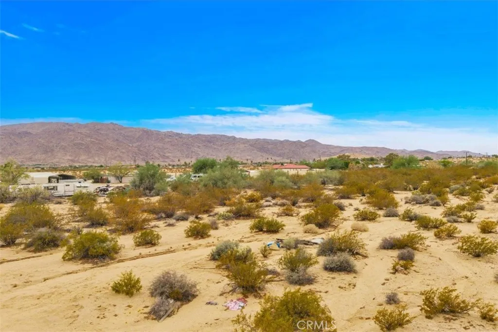 6030 Wainwright, 29 Palms, California 92277 — photo 5