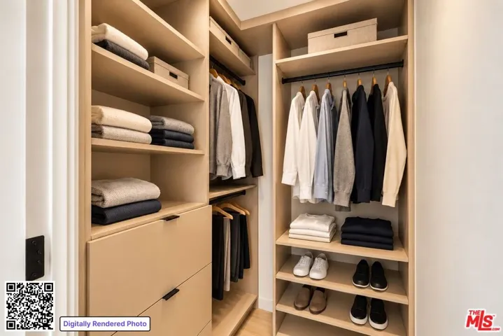 Virtually Staged - Walk-in Clo