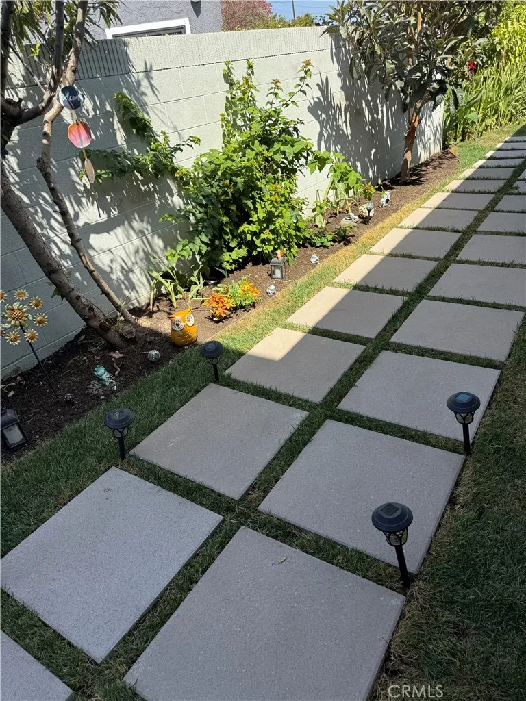 8686 Hastings Cir, Huntington Beach, California 92647 — photo 4