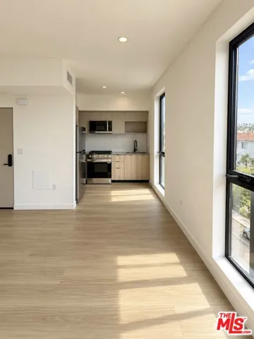Dining Area (Photo shown is re