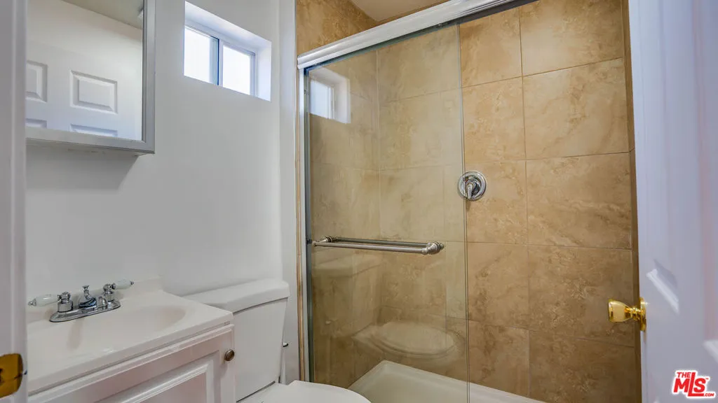 1478 W 29th Street #2, Los Angeles, California 90007 — photo 5