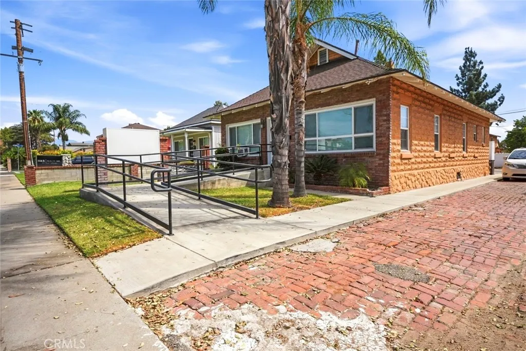 239 N Riverside, Rialto, California 92376 — photo 4