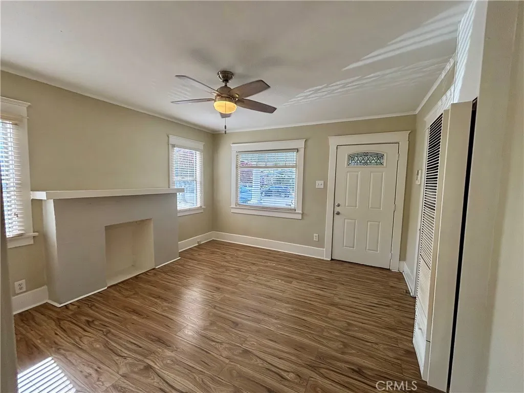 323 W 82nd Street, Los Angeles, California 90003 — photo 5
