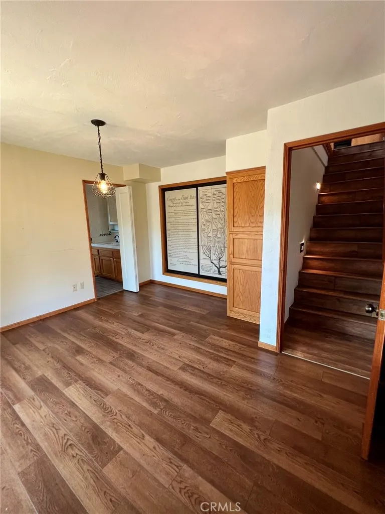 Primary bedroom, with en suite bath