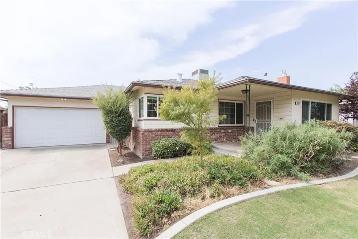 3522 E Redlands, Fresno, California 93726 — photo 5