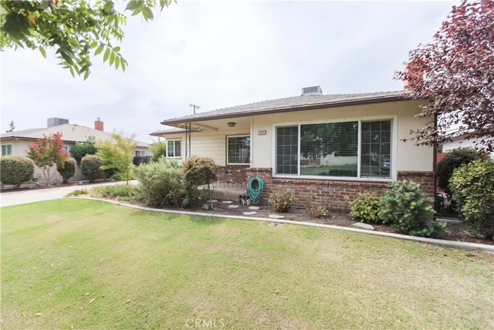 3522 E Redlands, Fresno, California 93726 — photo 4