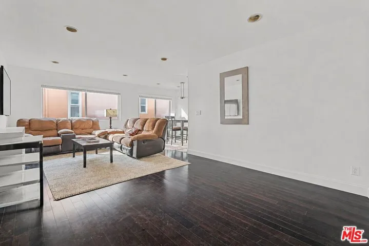 843 4th Street 106, Santa Monica, California 90403 — photo 4