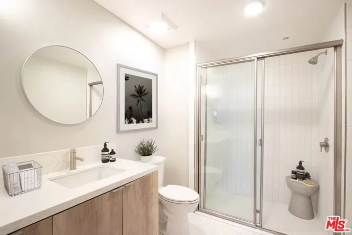 11050 Hartsook 306, North Hollywood, California 91601 — photo 4