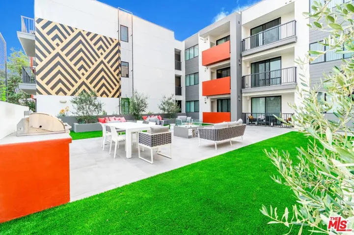 Community Courtyard
