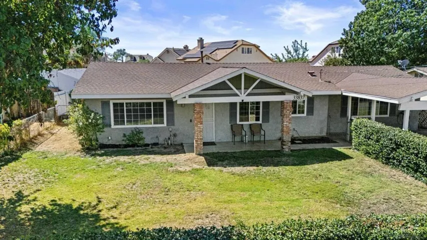 33837 Palm, Yucaipa, California 92399 — photo 5