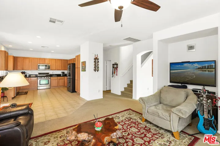 2167 Snowberry Lane, Mentone, California 92359 — photo 4