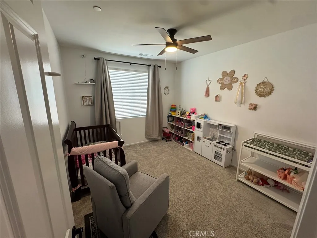 11907 Caleta, Victorville, California 92392 — photo 4