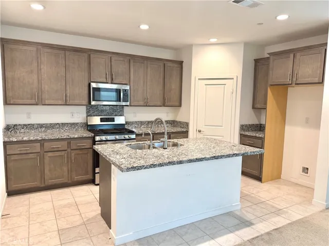 2993 E Halton Paseo, Ontario, California 91761 — photo 4