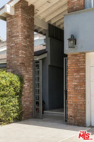 5506 Goodland Avenue, Valley Village, California 91607 — photo 4