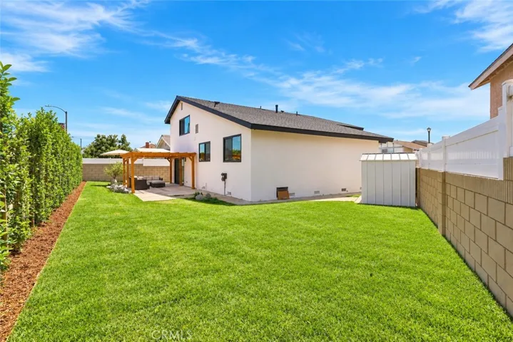Beautifully Landscaped Yard