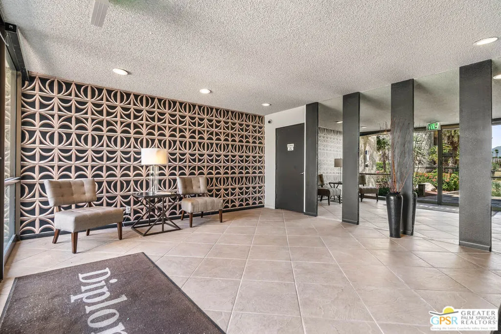 1660 S La Reina Way 1a, Palm Springs, California 92264 — photo 4