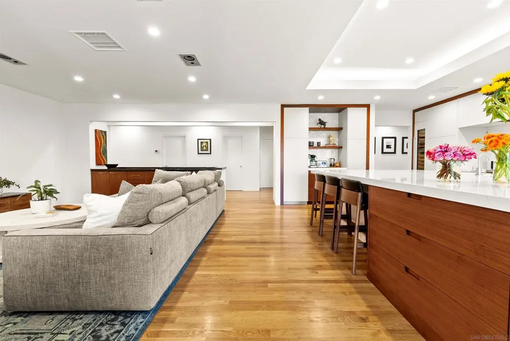 Den/Family/Great Room