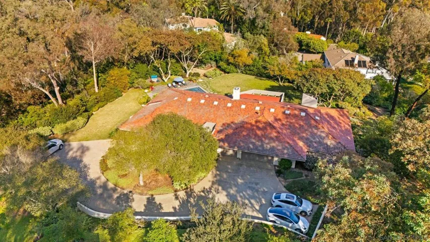 Residents enjoy access to 60+ miles of pristine equestrian trails, and the community's legendary lifestyle