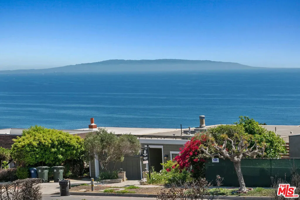 18133 Wakecrest Drive, Malibu, California 90265 — photo 4