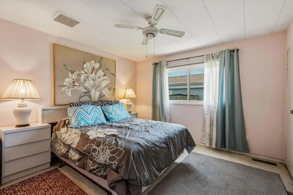 73531CabazonPeakDr-35