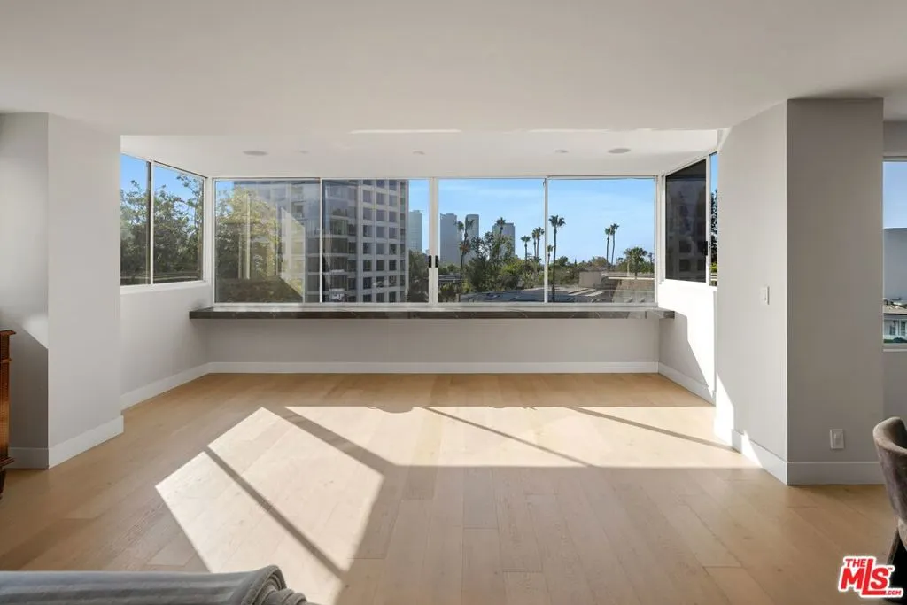 875 Comstock Avenue 4b, Los Angeles, California 90024 — photo 4