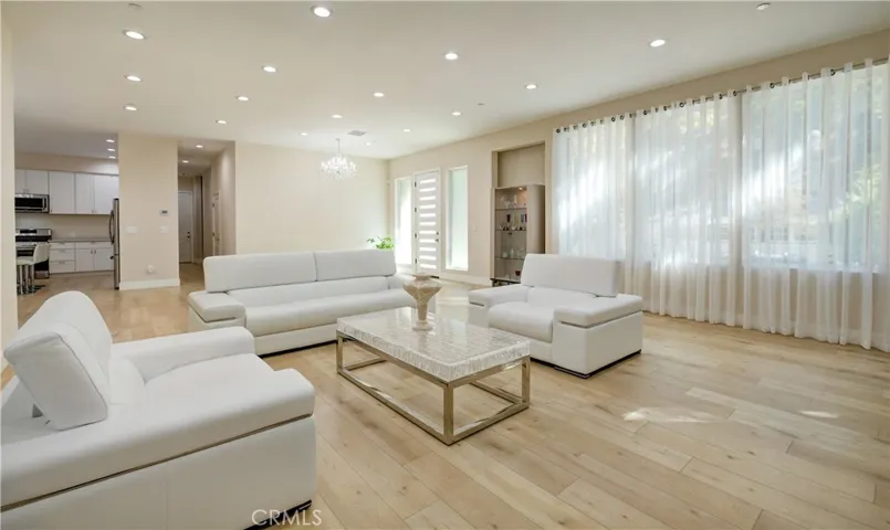 1849 Los Encinos, Glendale, California 91208 — photo 5