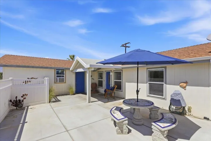 Private Courtyard Patio Area