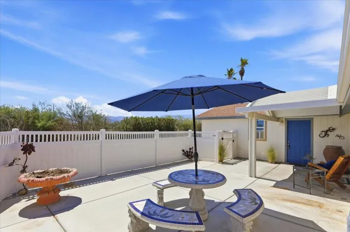 Courtyard Patio Area