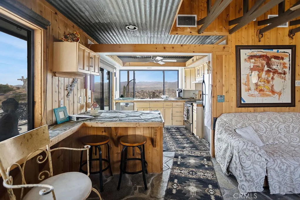 56564 Nelson Avenue, Yucca Valley, California 92284 — photo 5