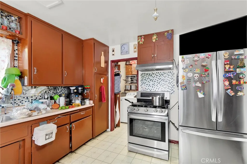 435 S Mcdonnell, Los Angeles, California 90022 — photo 5