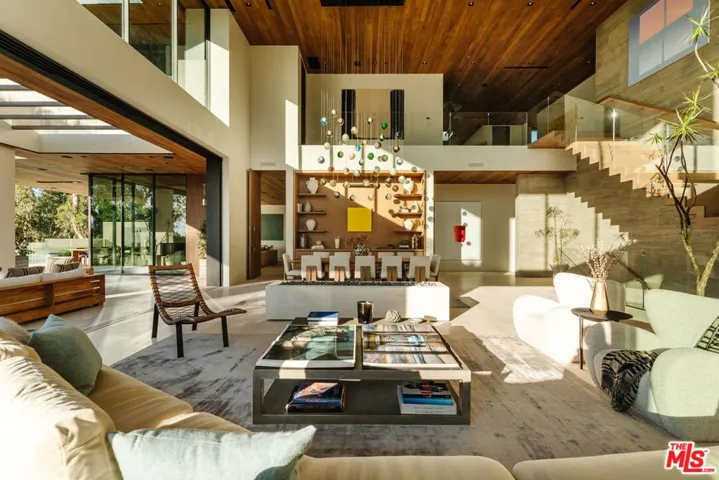 401 N Tigertail Road, Los Angeles, California 90049 — photo 4