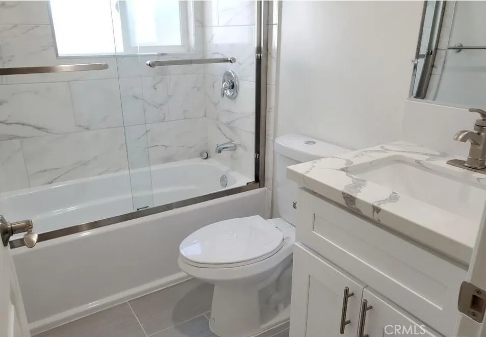 1338 1/2 S Cochran Avenue, Los Angeles, California 90019 — photo 5