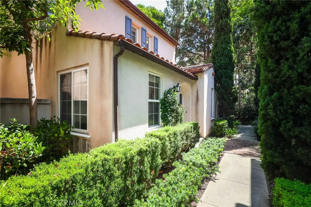 26 Reunion, Irvine, California 92603 — photo 4