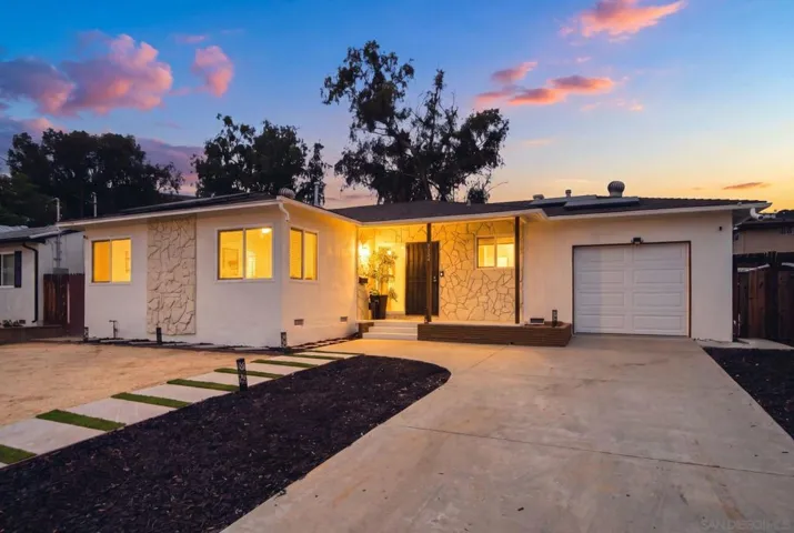 https://zimg.paragon.ice.com/ParagonImages/Property/PA/SDMLS/-533959/1/533/400/e258181f79a3d97b7da3b36d1f87f968/3/e9f7b9e9d9ae0e4424655844bf894ab1/-533959-65726a4f-dc60-4f73-b0d7-f141af0978a3.JPG