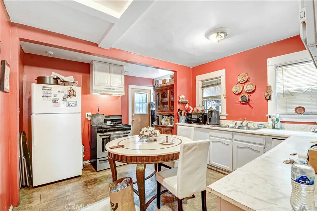 2914 W 59th, Los Angeles, California 90043 — photo 5