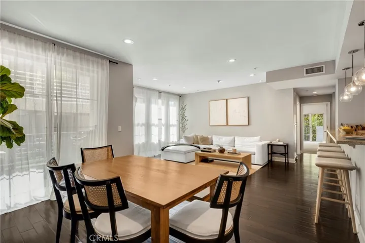 10639 Woodbridge, Toluca Lake, California 91602 — photo 4