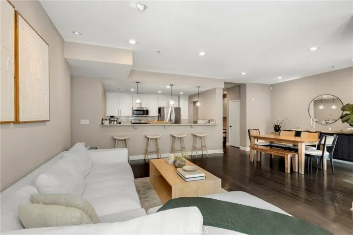 10639 Woodbridge, Toluca Lake, California 91602 — photo 5