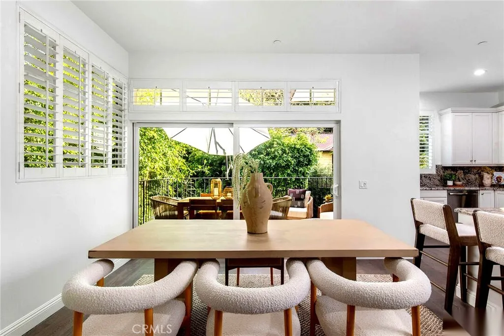 10523 Selkirk Lane, Los Angeles, California 90077 — photo 4