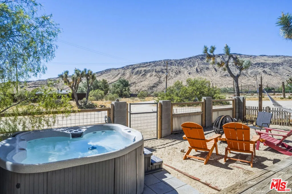 55626 Pipes Canyon Road, Yucca Valley, California 92284 — photo 4