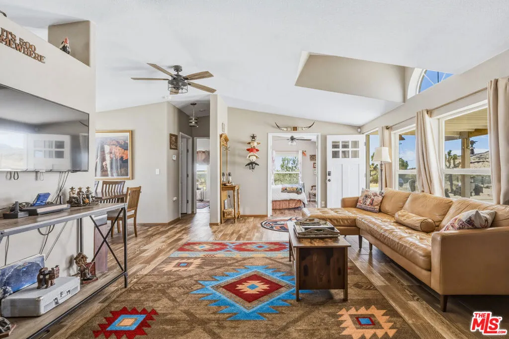 55616 Pipes Canyon Road, Yucca Valley, California 92284 — photo 4