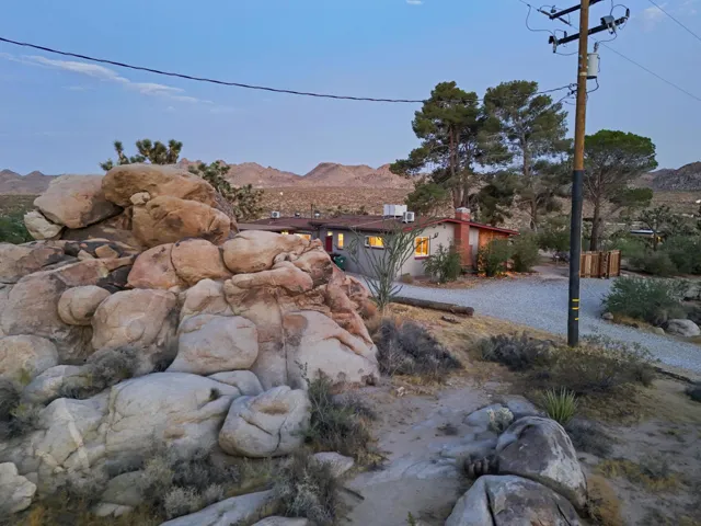 8427 Rock Haven Road, Joshua Tree, California 92252 — photo 4