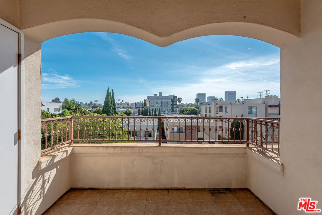 1828 Glendon Avenue Ph3, Los Angeles, California 90025 — photo 4